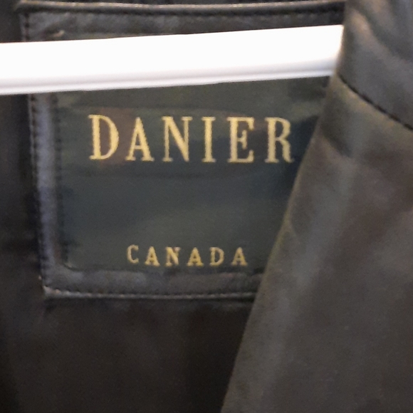 Danier Leather Peacoat - Picture 4 of 6